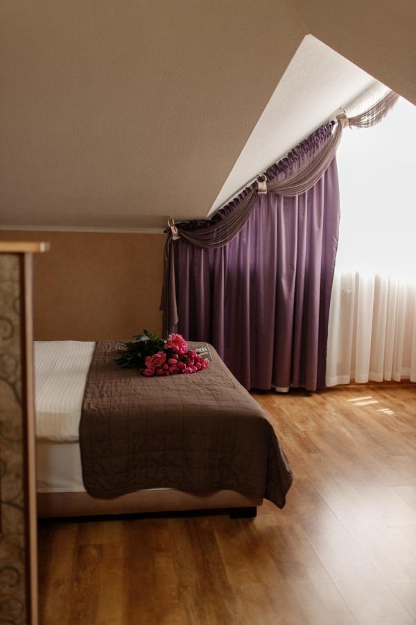 Hotel & Spa Deninna Vinnytsia Bagian luar foto